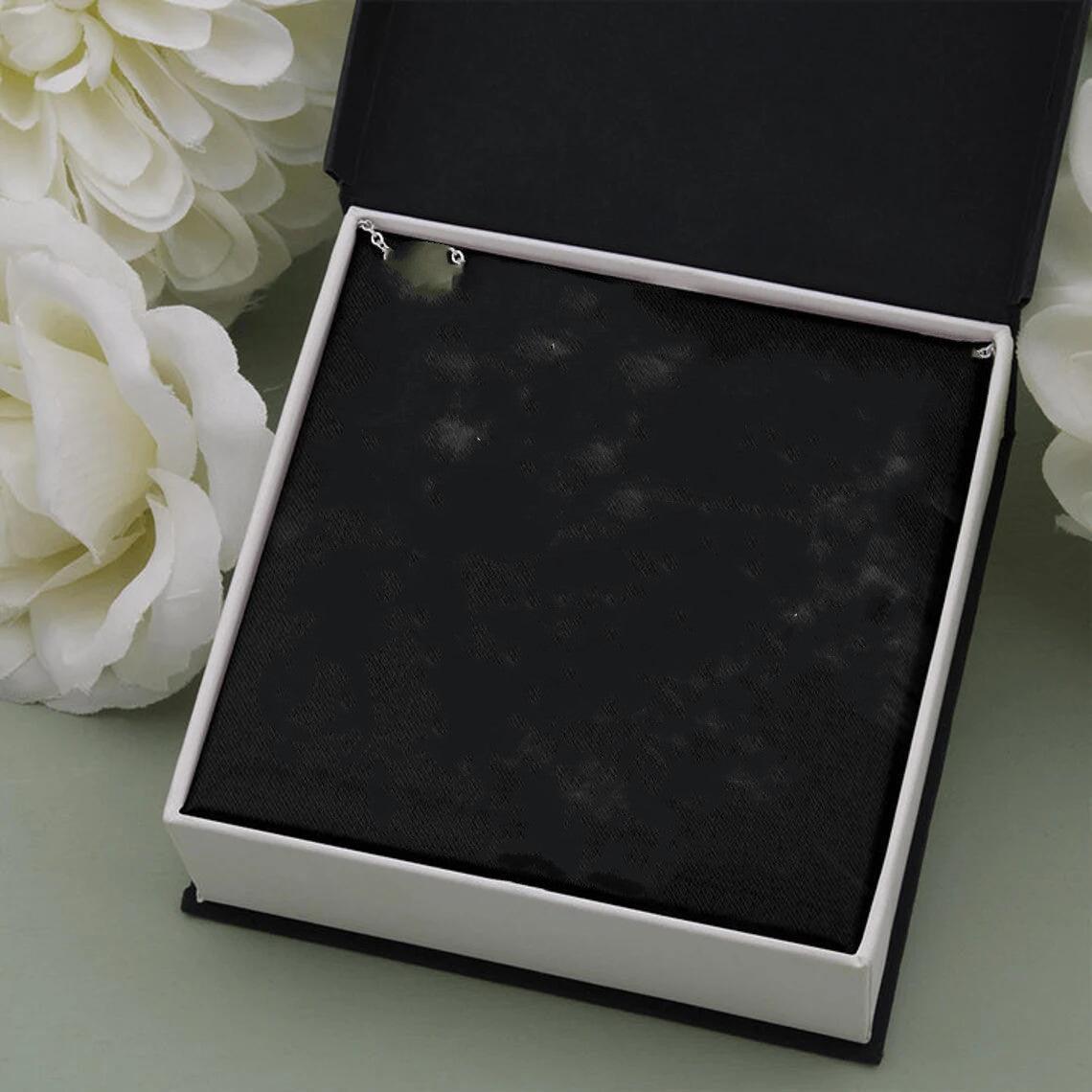 8cc3425740619af3c753d91fe160 - BJB JEWELRY SHOP